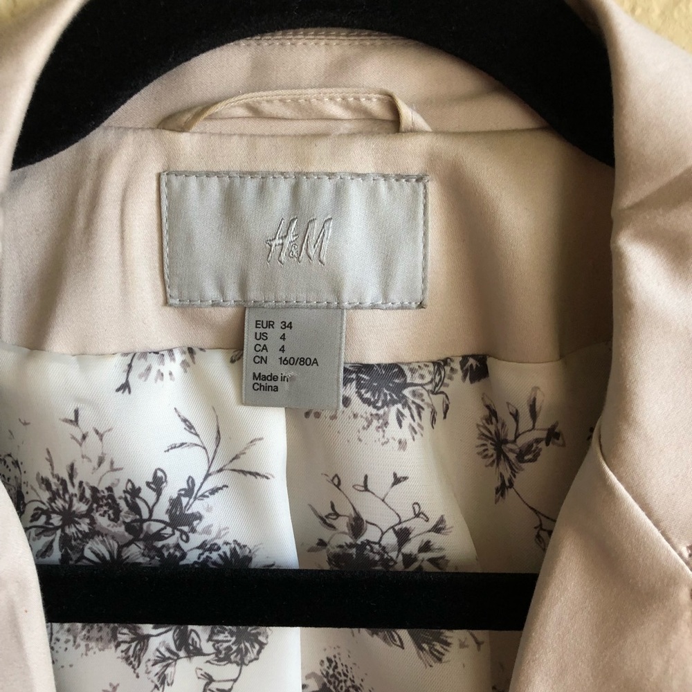 Cream Blazer - Picture 4 of 5